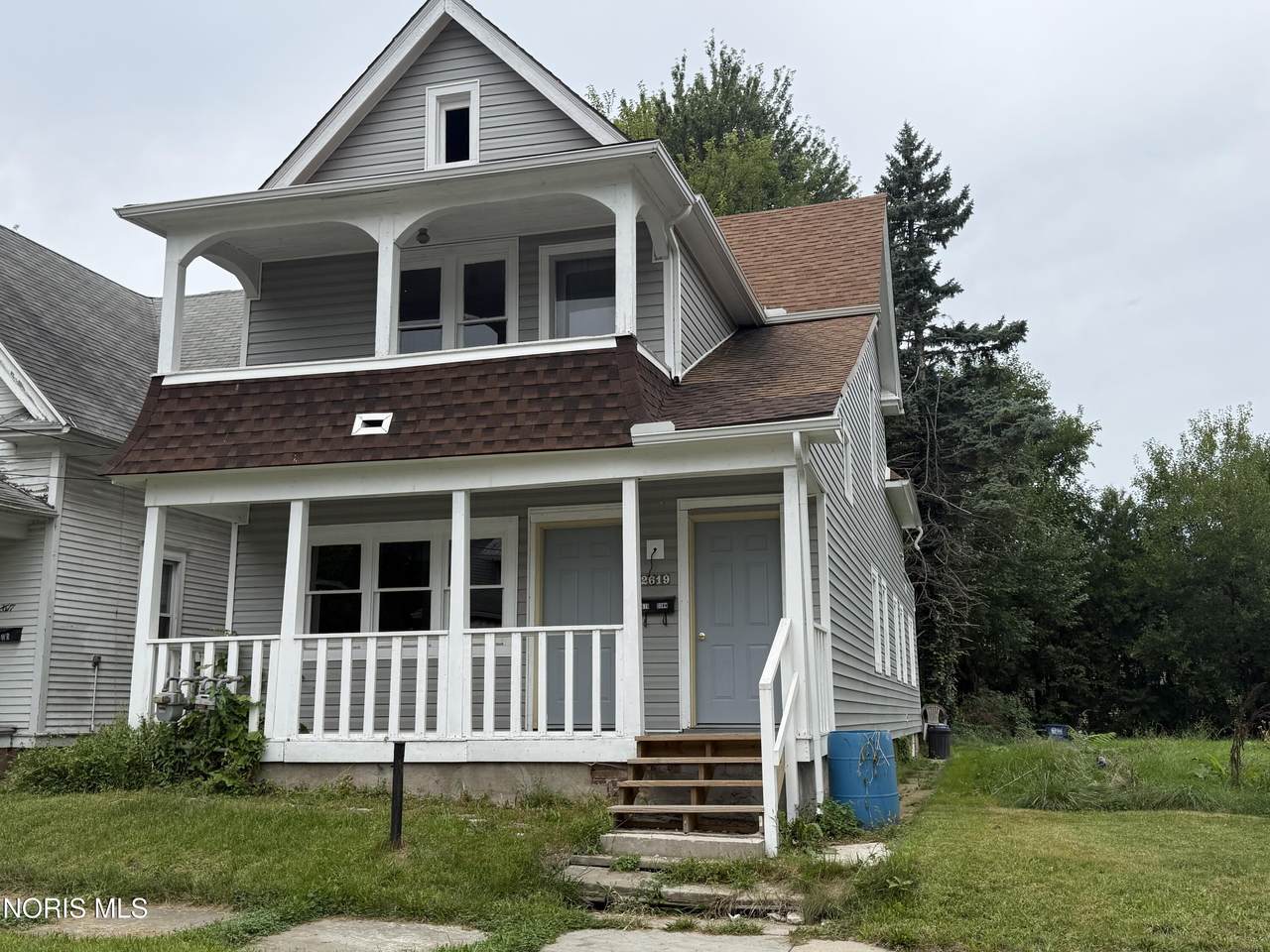 2619 Locust Street - Photo 1