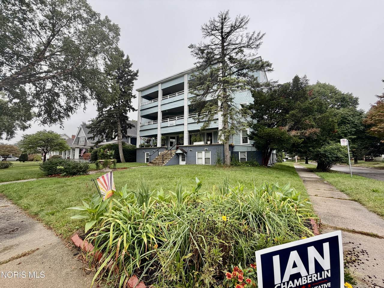 1302 Harvard Boulevard - Photo 1