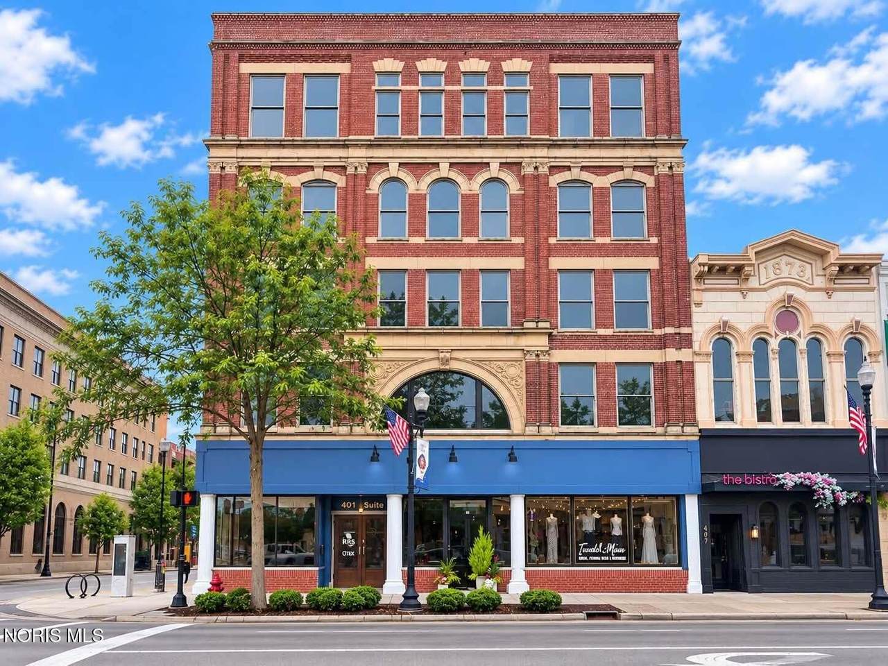 401 Main Street - Photo 1