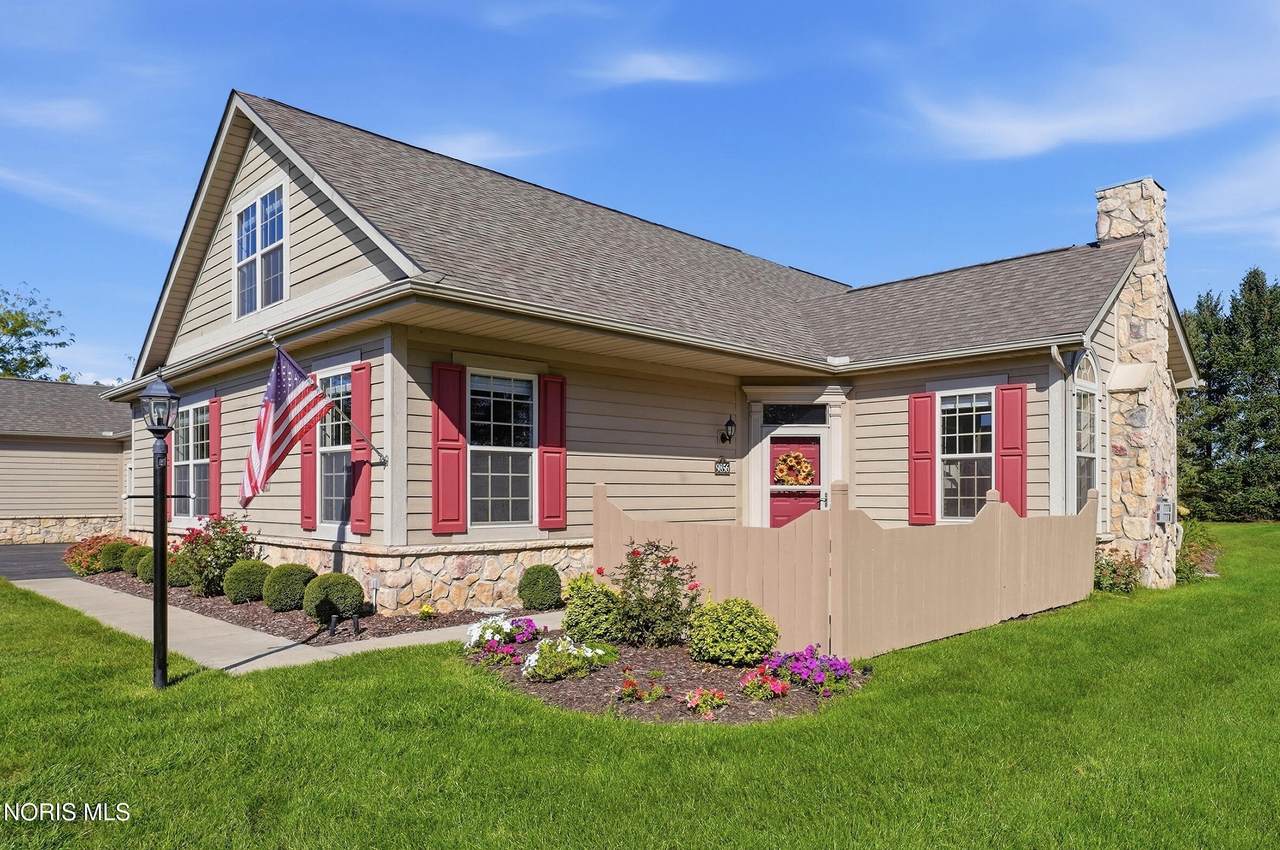 9856 Connor Lake Circle - Photo 1