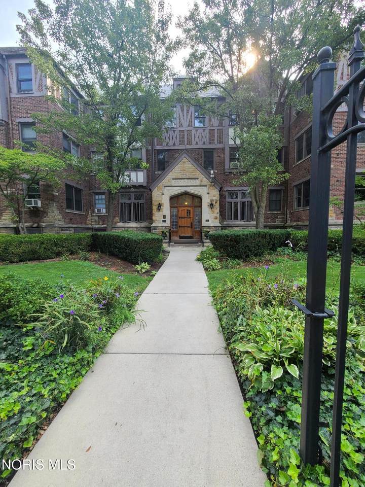 2200 Scottwood Avenue - Photo 1