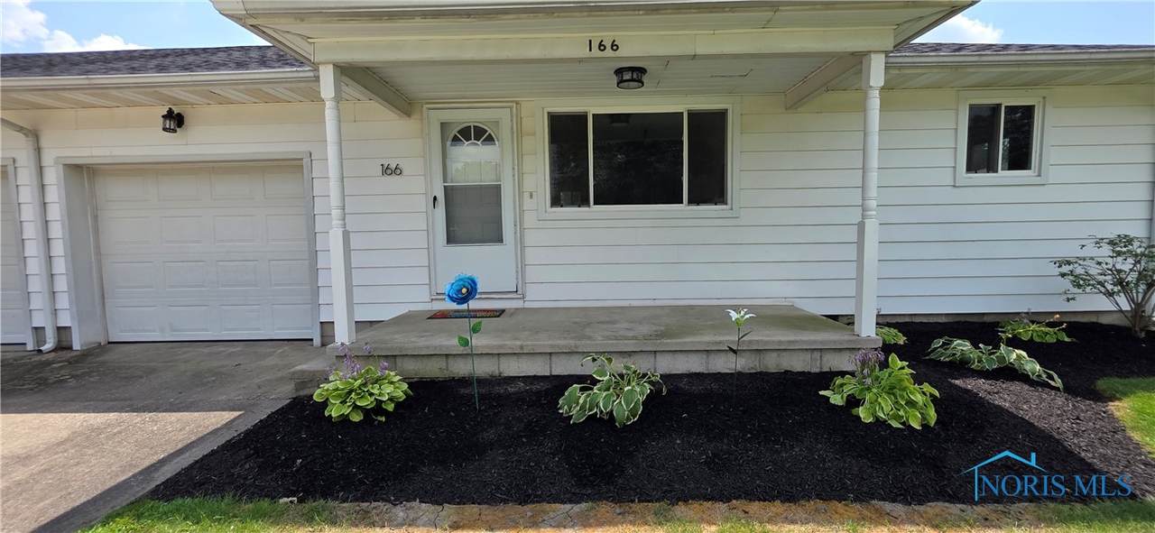 166 Joyce Avenue - Photo 1