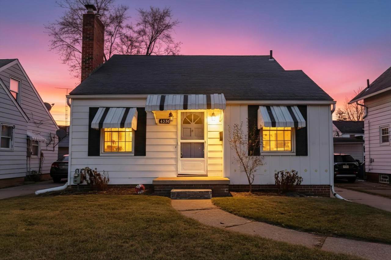 4336 Lyman Avenue - Photo 1