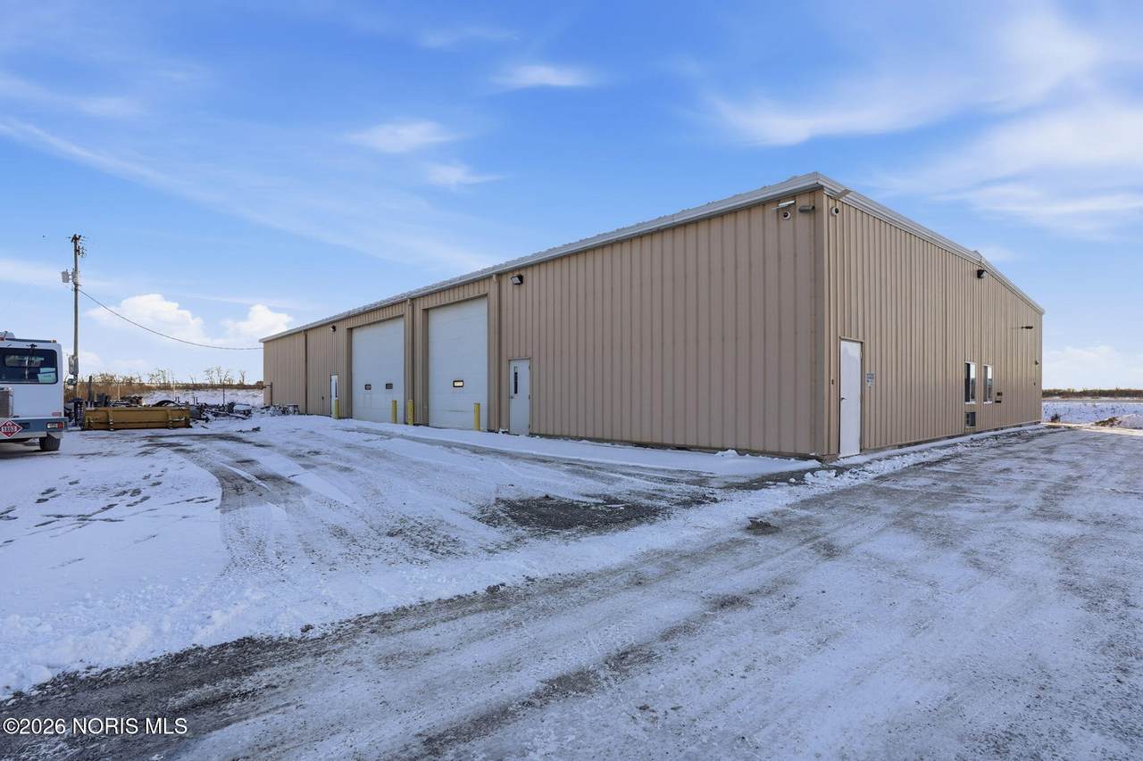 2959 Us 23 - Photo 1