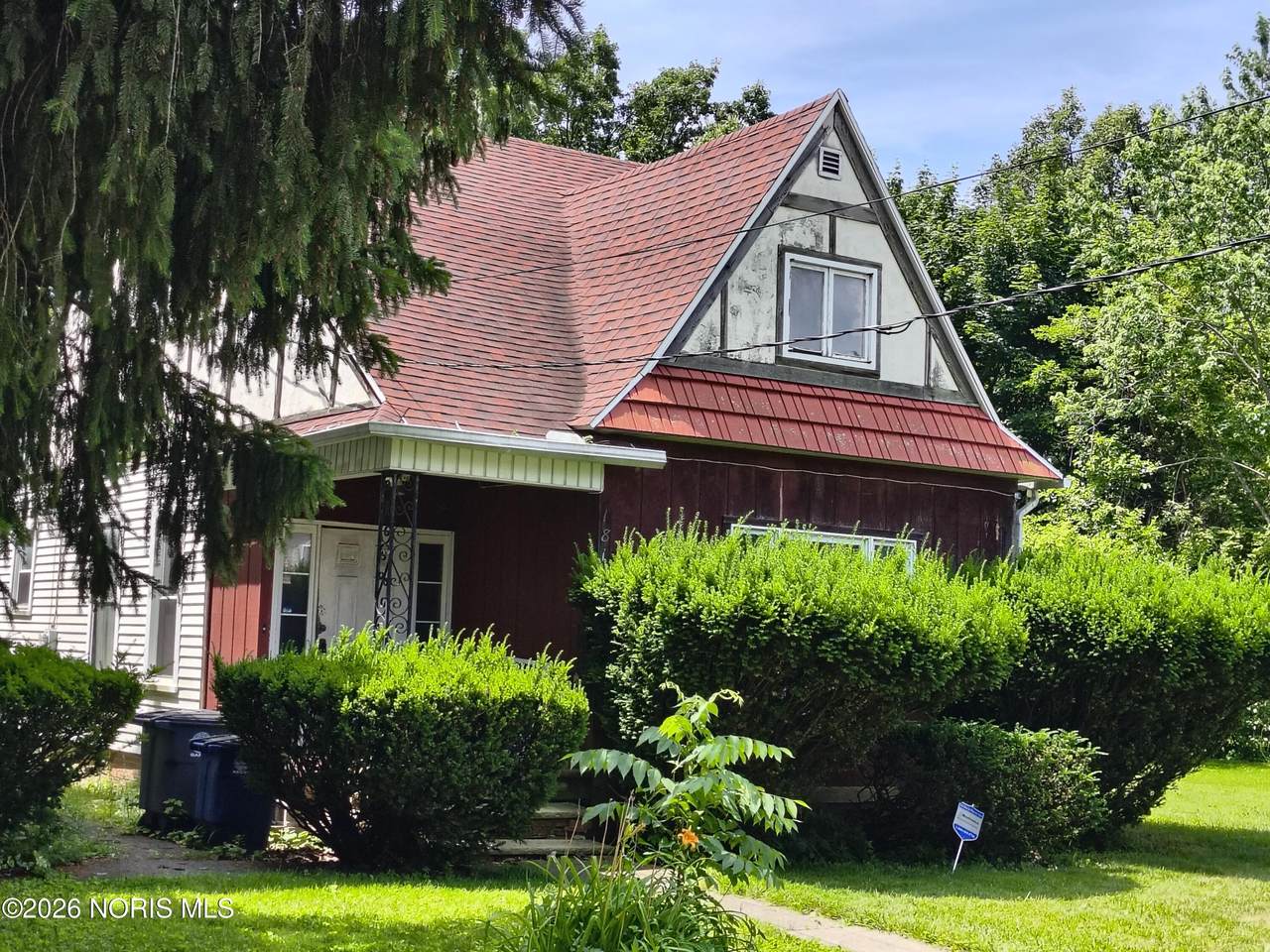 1816 Clay Avenue - Photo 1