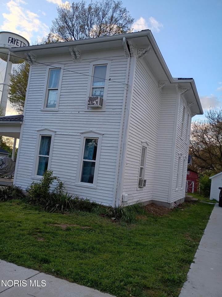 301 Spring Street - Photo 1