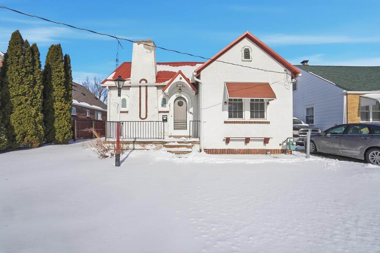 2837 109th Street - Photo 1