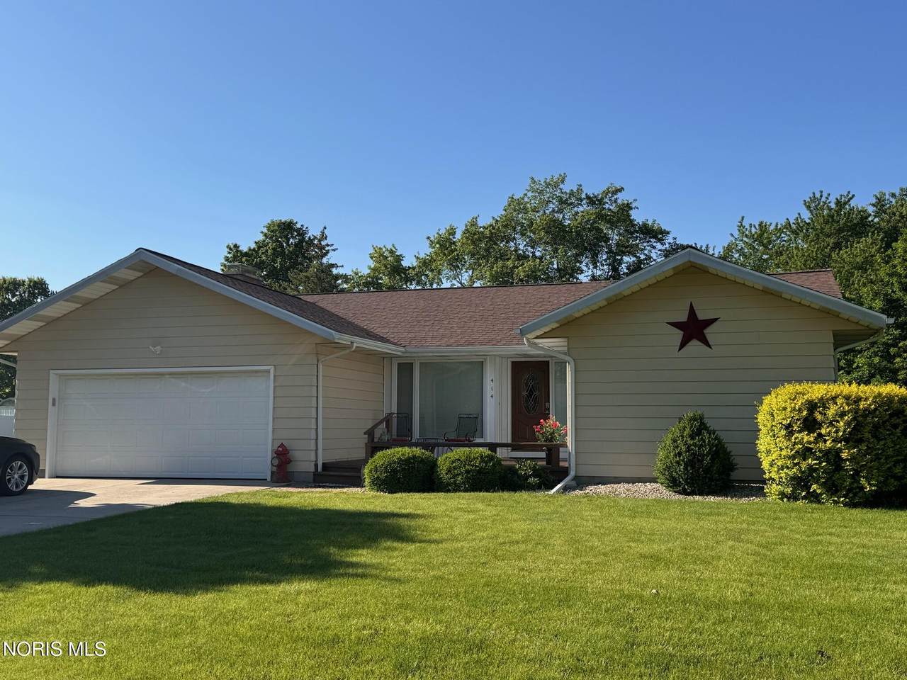 414 Rosemont Avenue - Photo 1