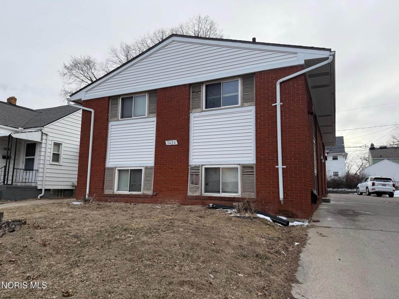 3424 Douglas Road - Photo 1