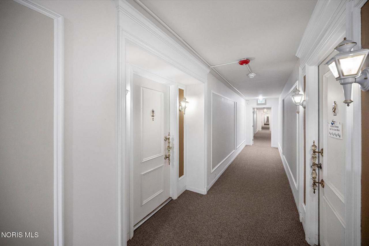 5679 Monroe Street - Photo 1