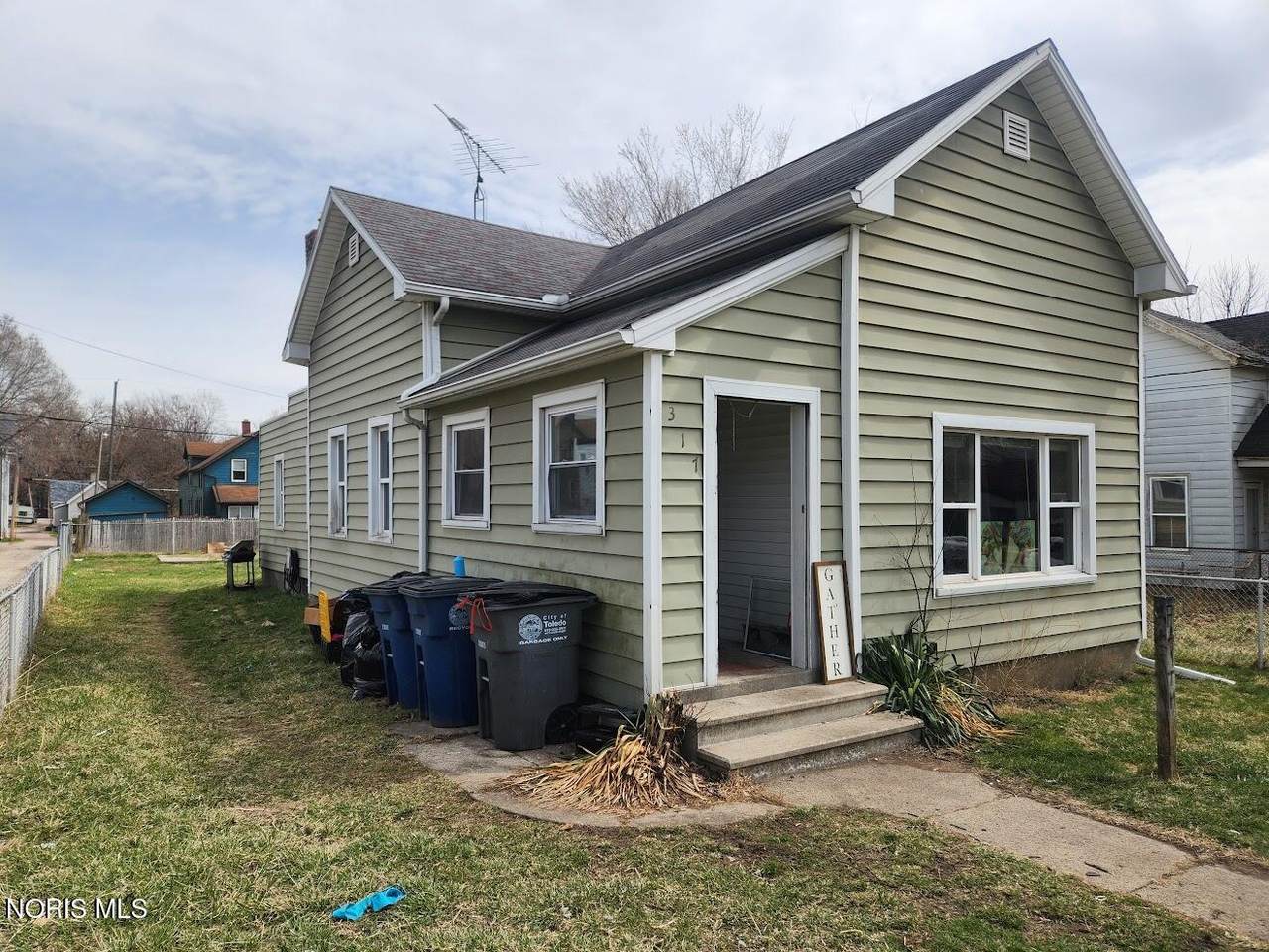 317 Eldred Avenue - Photo 1