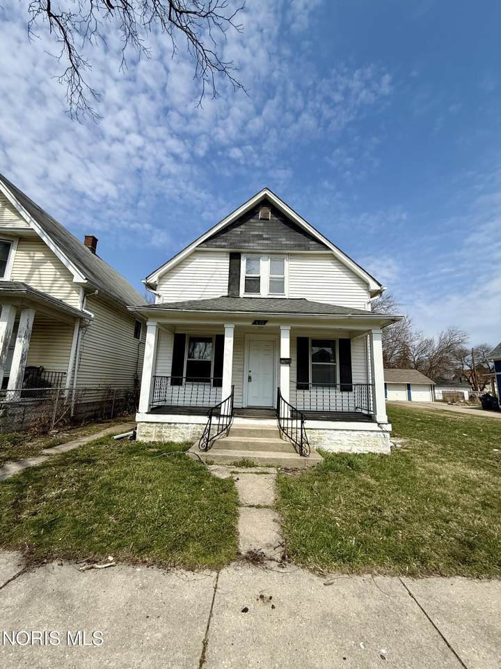 427 Everett Street - Photo 1