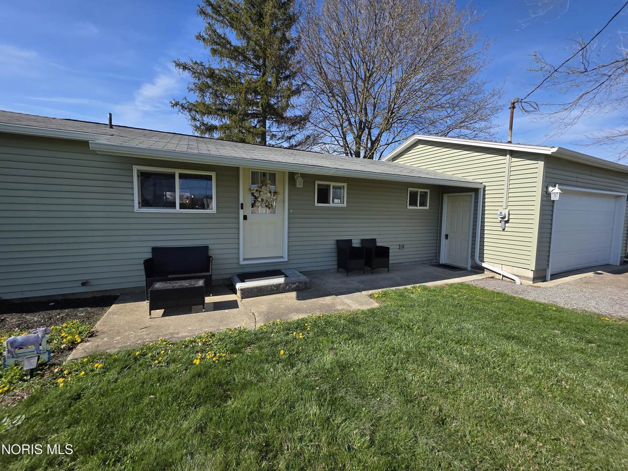 419 Washington Street - Photo 1