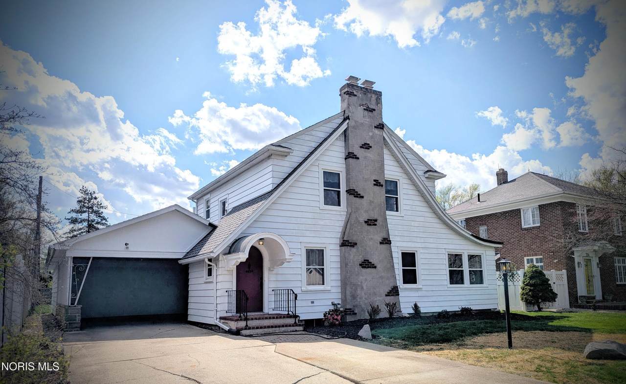758 Barker Road - Photo 1