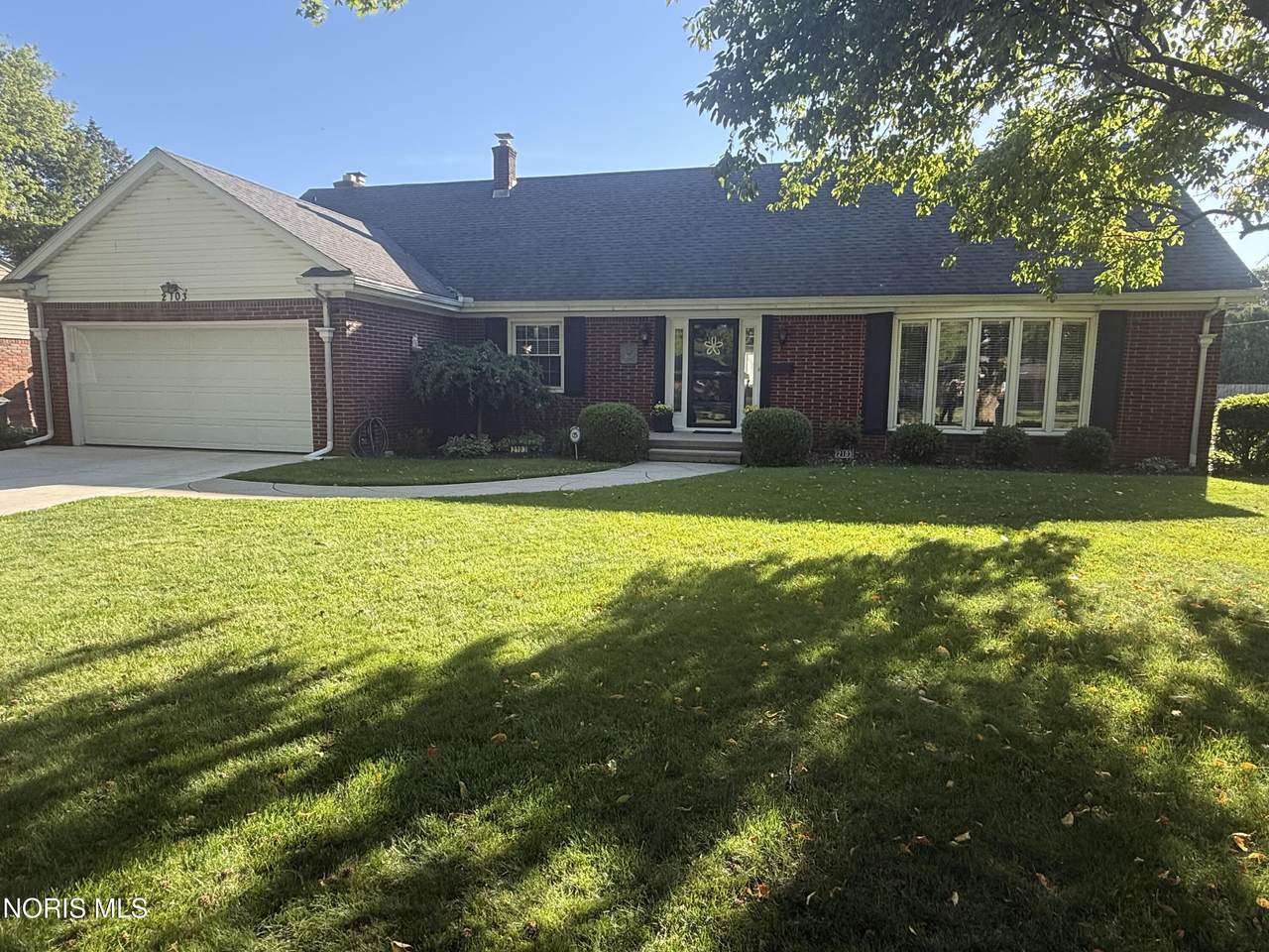 2103 Glen Arbor Drive - Photo 1