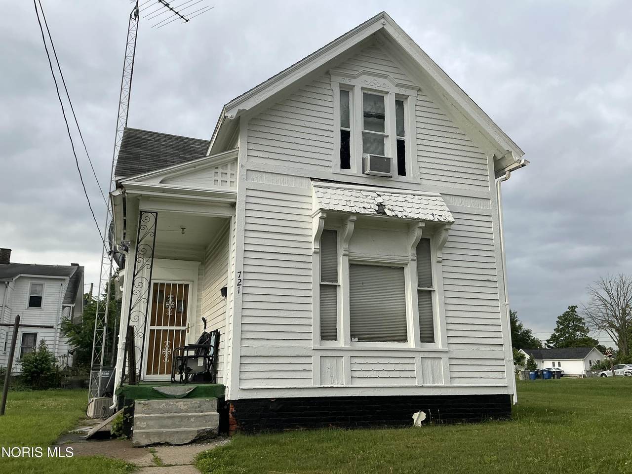 721 Vance Street - Photo 1