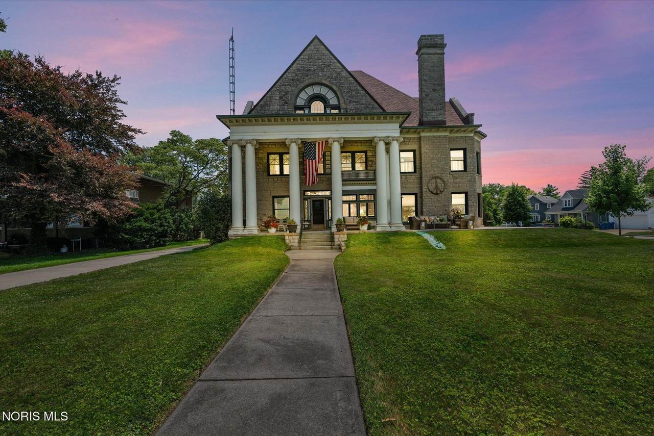 504 Perry Street - Photo 1