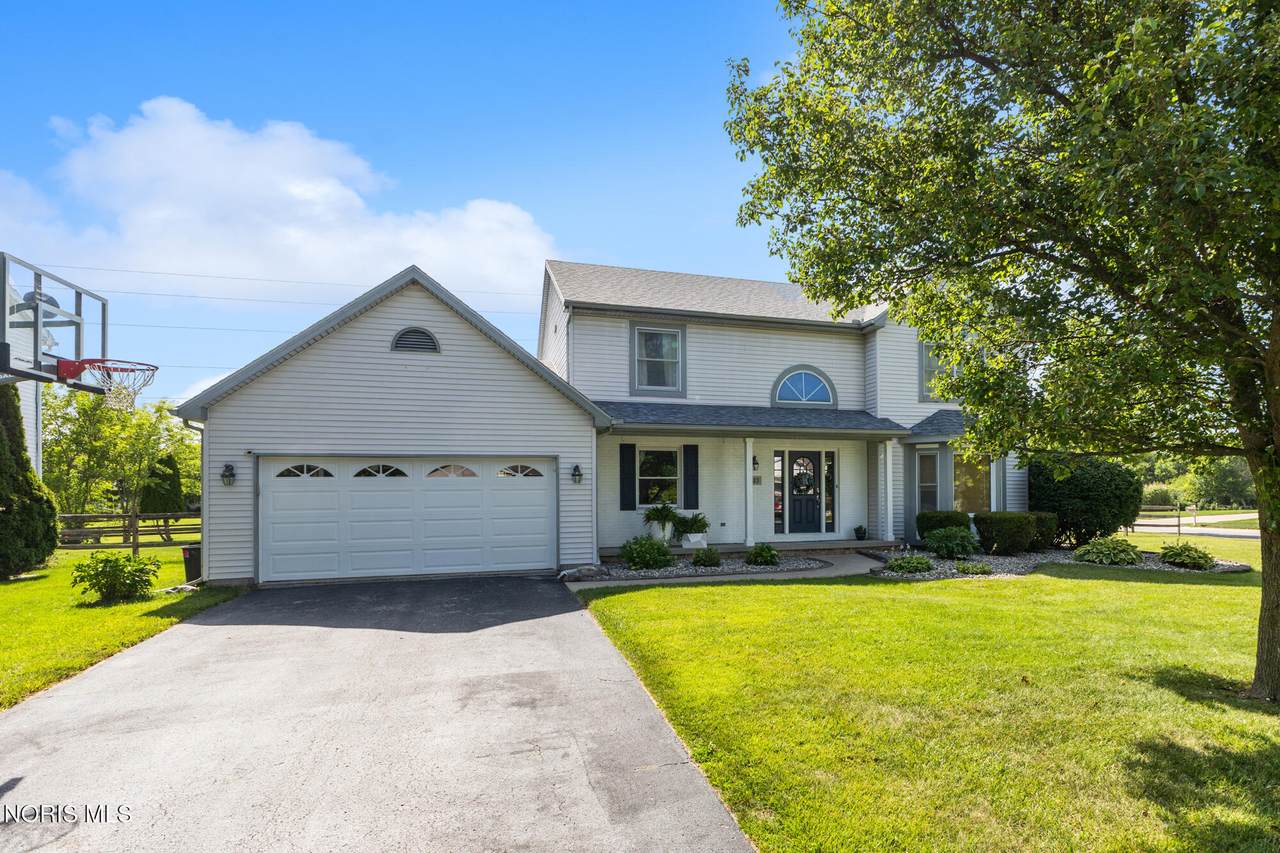 5923 Brown Lane - Photo 1