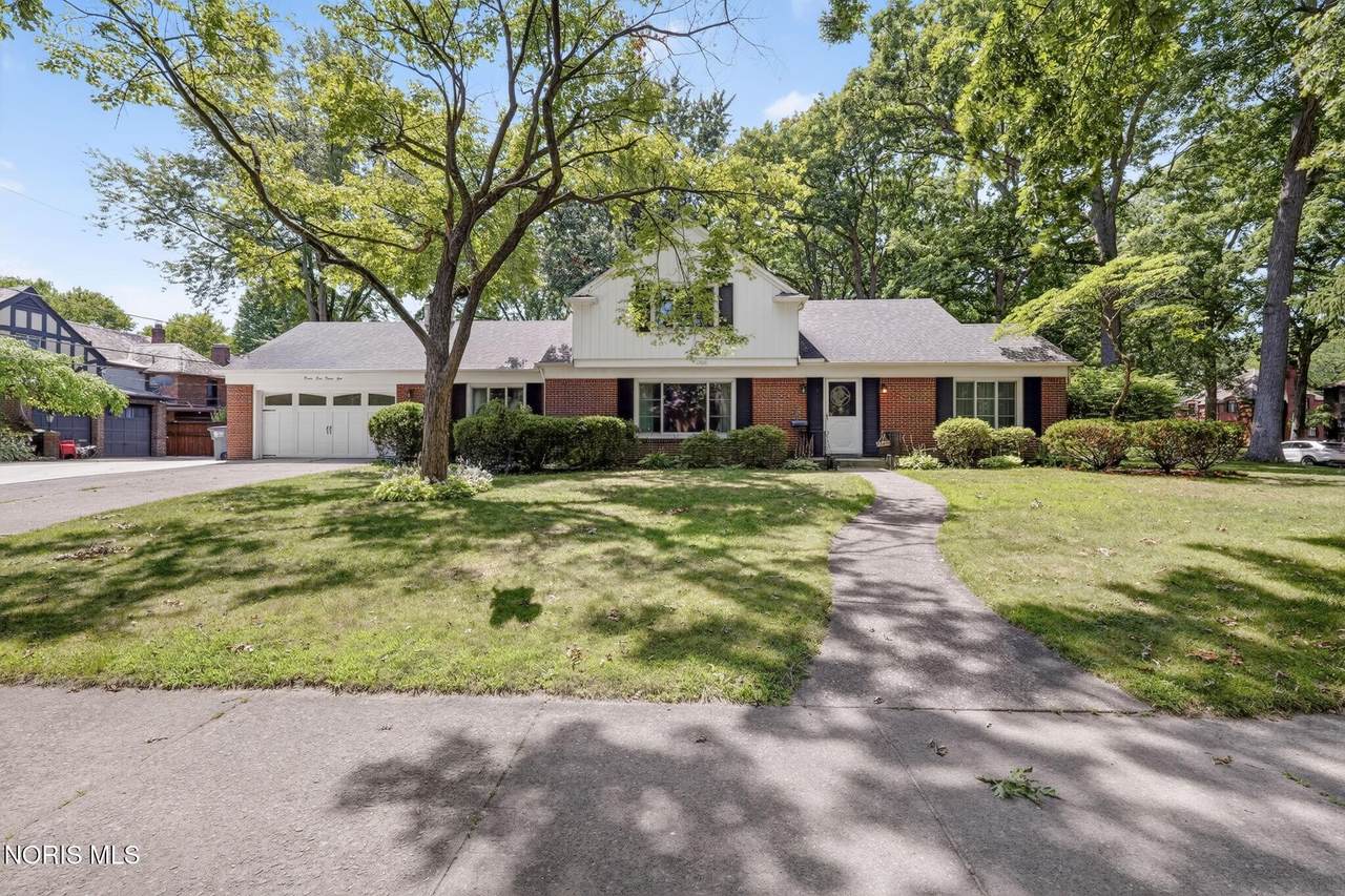 2521 Middlesex Drive - Photo 1