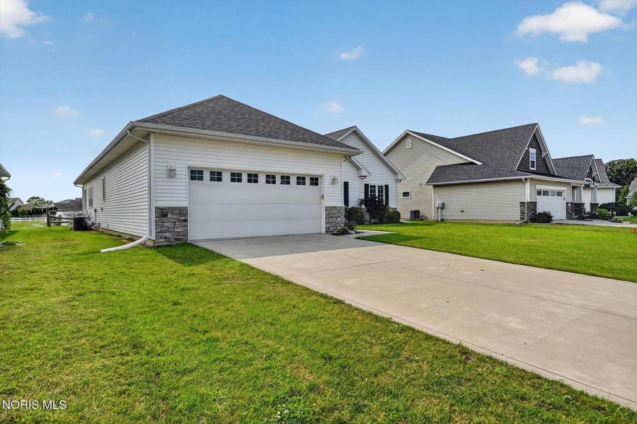 3927 Ten Mile Creek Drive - Photo 1