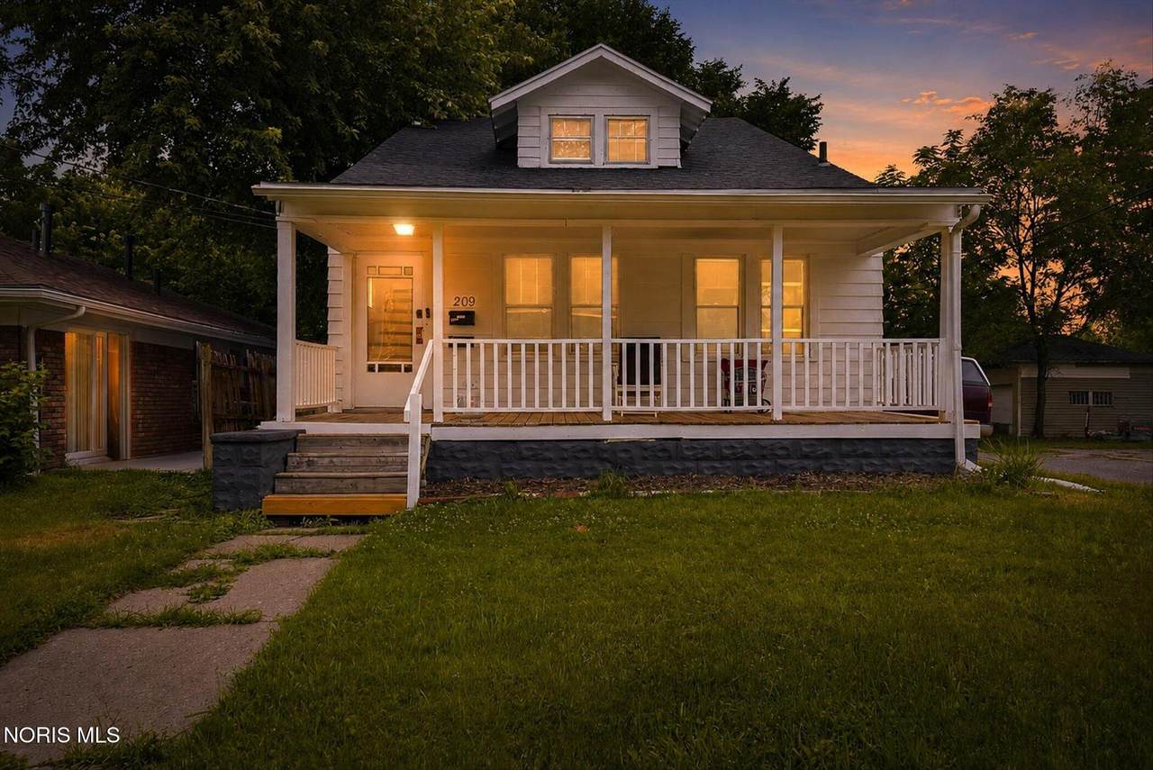 209 Eldred Avenue - Photo 1