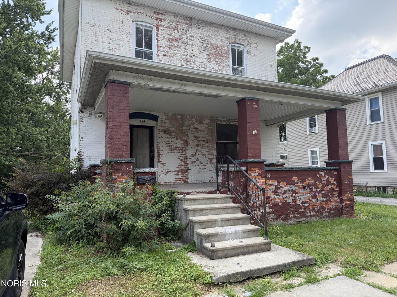 225 South Street - Photo 1