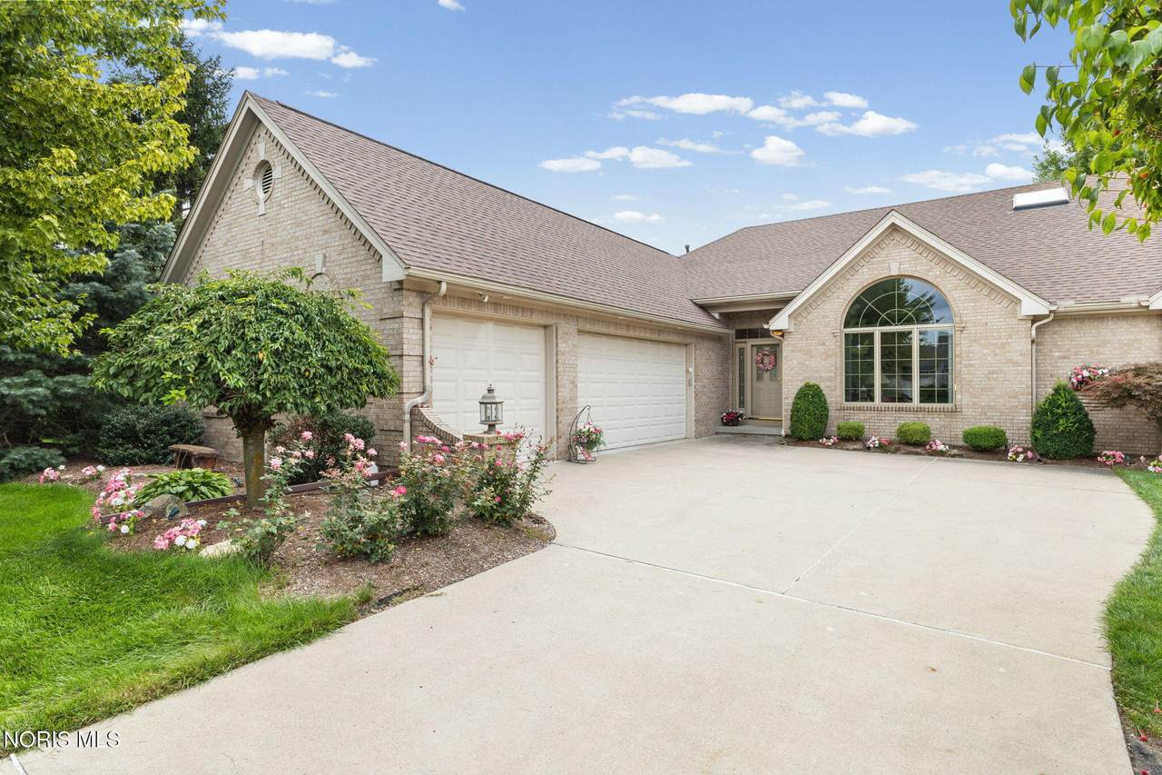 6957 Secluded Pines Drive - Photo 1