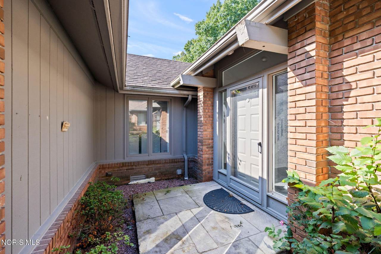 41 Woodforest Parkway - Photo 1