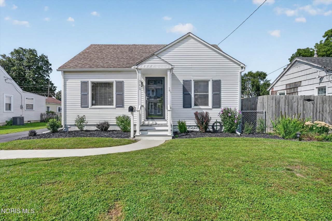 311 Clinton Street - Photo 1
