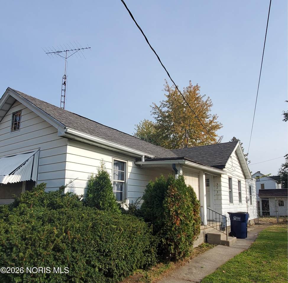 323 Langdon Street - Photo 1