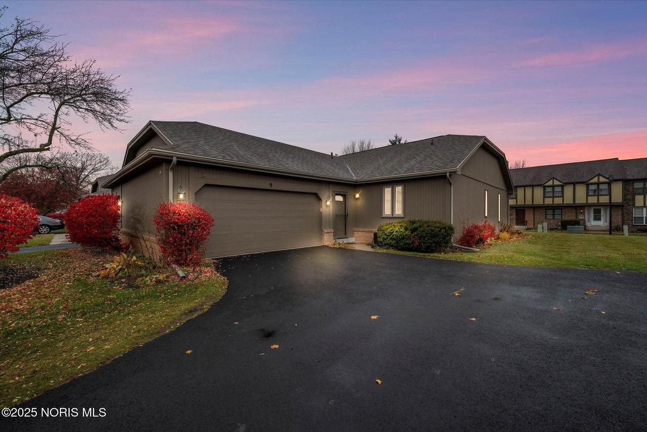 9 Meadowpond Drive - Photo 1