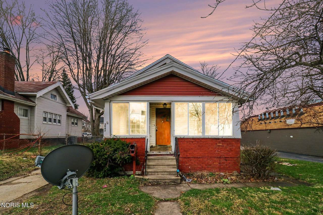 3943 Almeda Drive - Photo 1