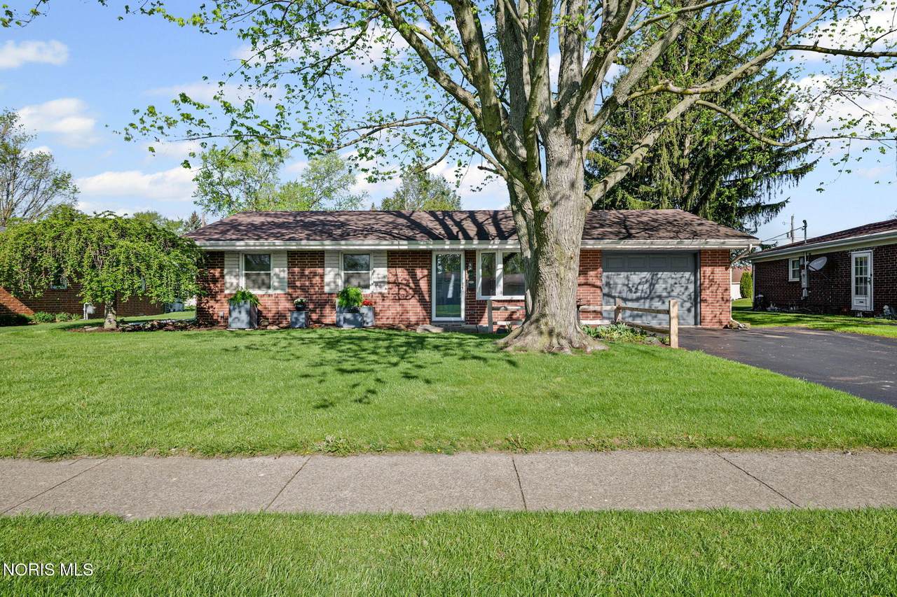1820 Gayle Lane - Photo 1