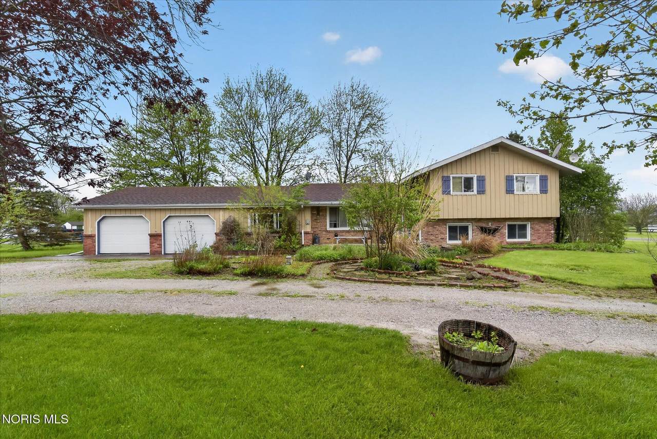 28141 Glenwood Road - Photo 1