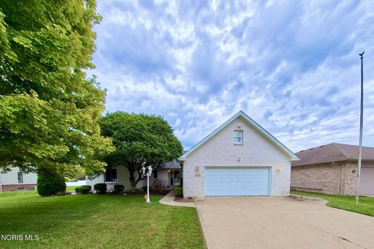 1013 Lallendorf Road - Photo 1
