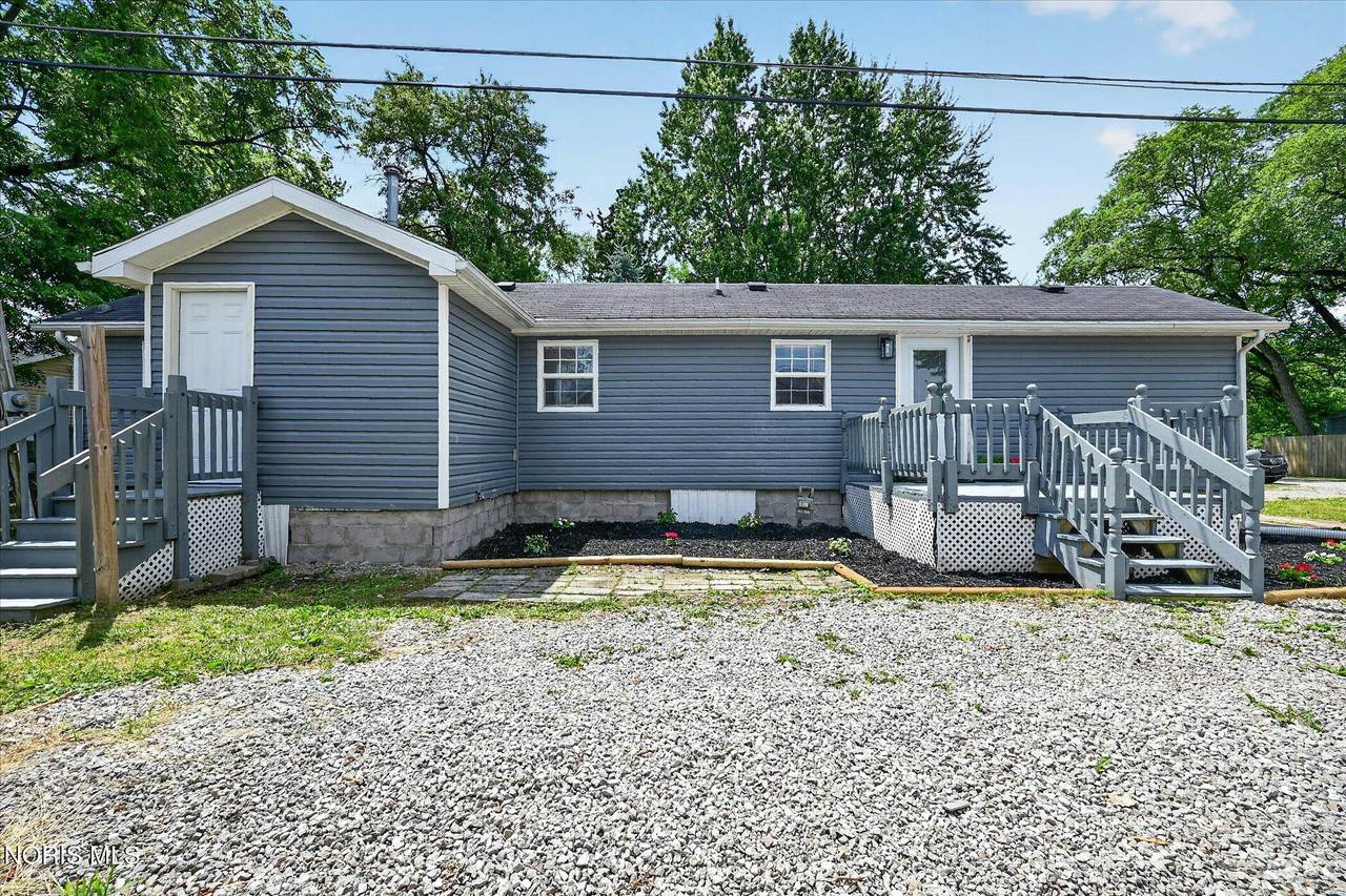 25864 Broad Street - Photo 1