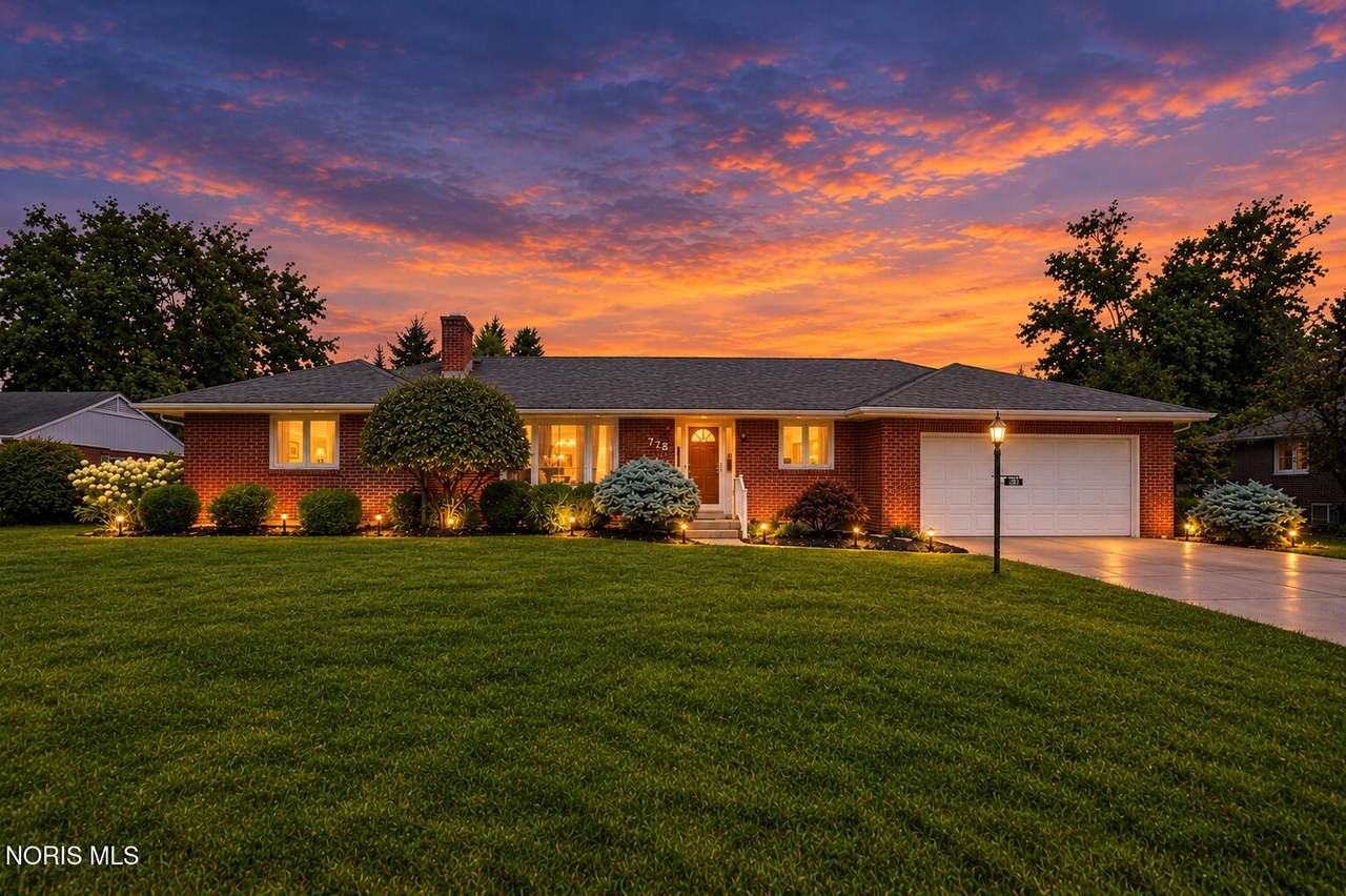 728 Circle Drive - Photo 1