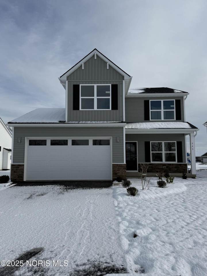 725 Ironwood Drive - Photo 1