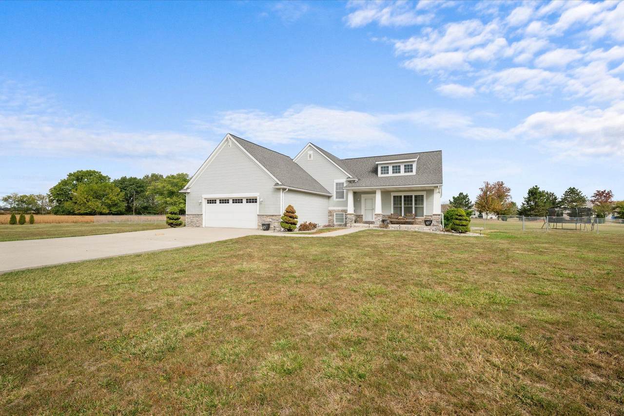 4777 Williston Road - Photo 1