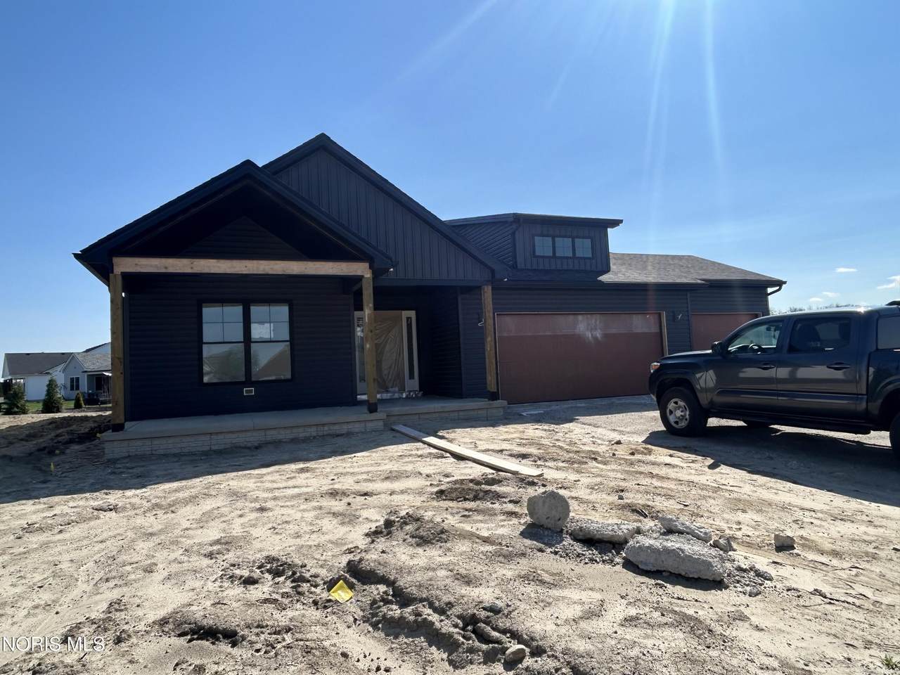 5048 Magnolia Drive - Photo 1
