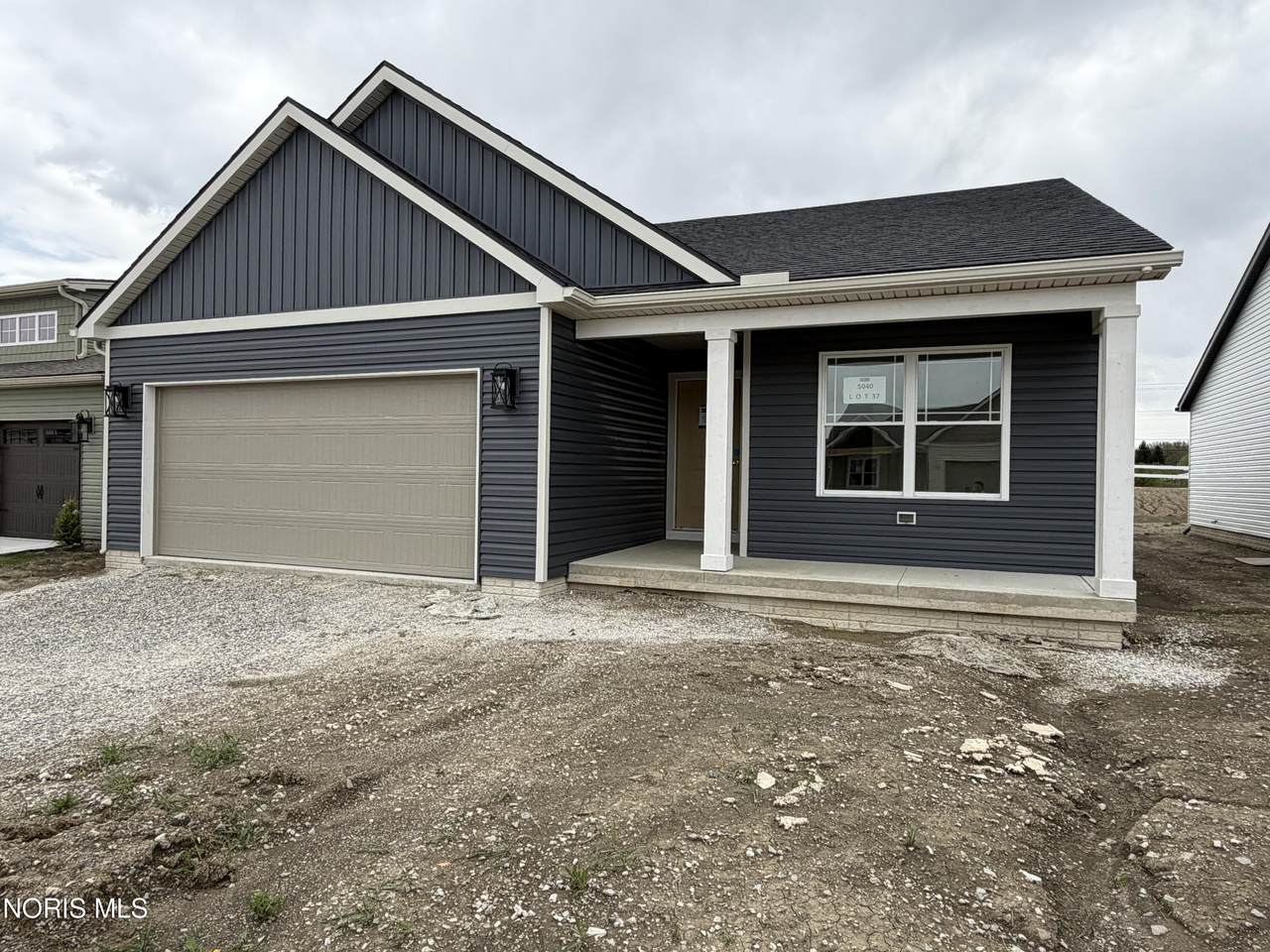 5040 Easton Drive - Photo 1