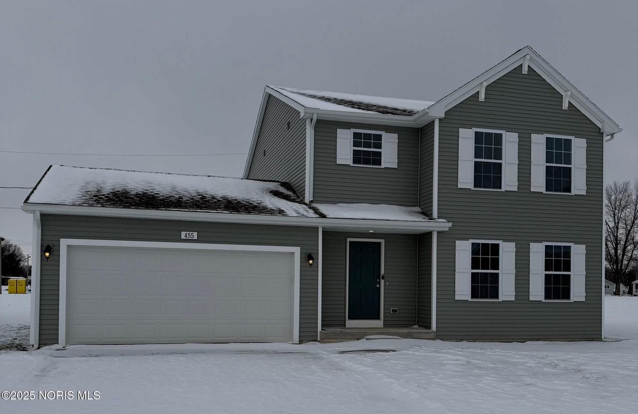 455 Oxford Street - Photo 1