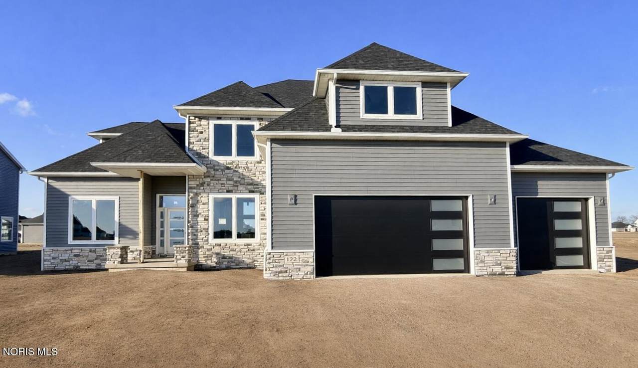 122 Wellington Place - Photo 1