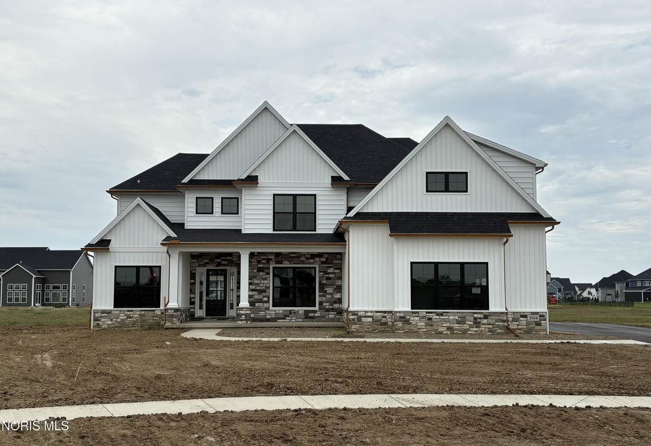 504 Cathedral Court - Photo 1
