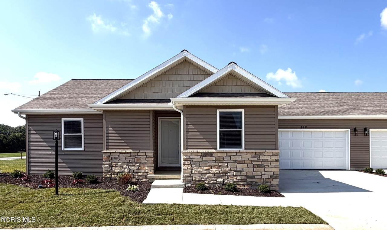 987 Greenbrier Road - Photo 1
