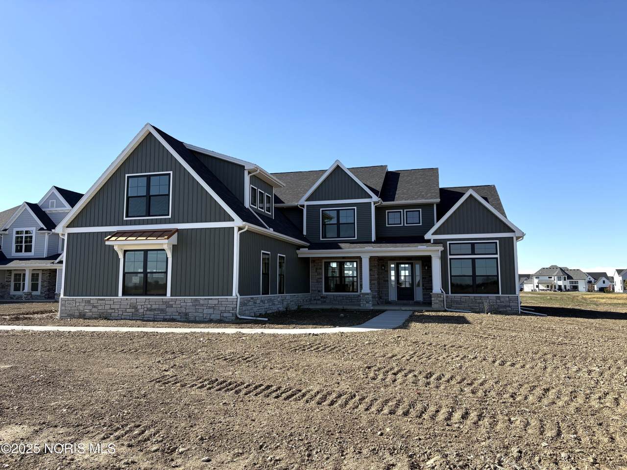 502 Cathedral Court - Photo 1