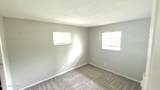 1911 Kensington Road - Photo 5