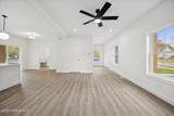 207 Wood Street - Photo 10