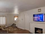 2040 Joffre Avenue - Photo 3