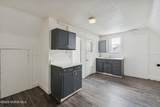 240 Dexter Street - Photo 32